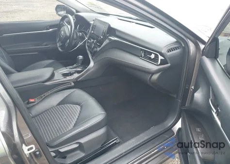 2021 Toyota Camry Se z USA, uszkodzony, nr VIN 4T1G11AK6MU444804